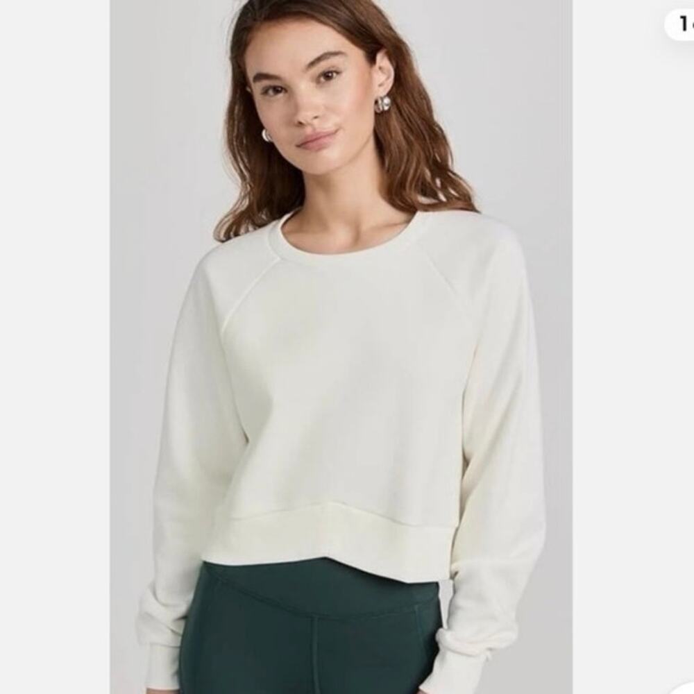 Beyond Yoga Uplift Cropped Sweatshirt L Off White Raglan Lounge Pullover Active